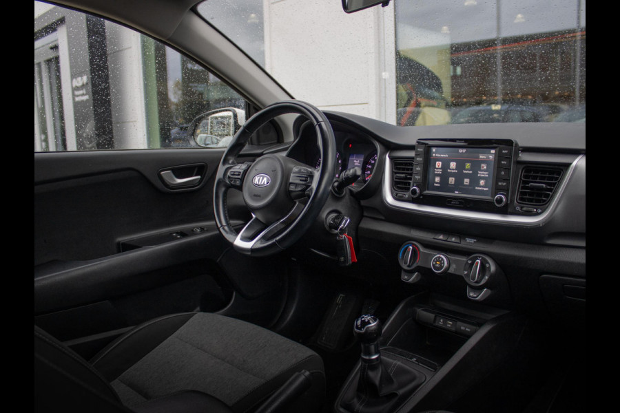 Kia Stonic 1.2 MPi ComfortPlusLine Navigator | Nederlandse dealer onderhouden auto | Navigatie | Achteruitrijcamera | Airco |