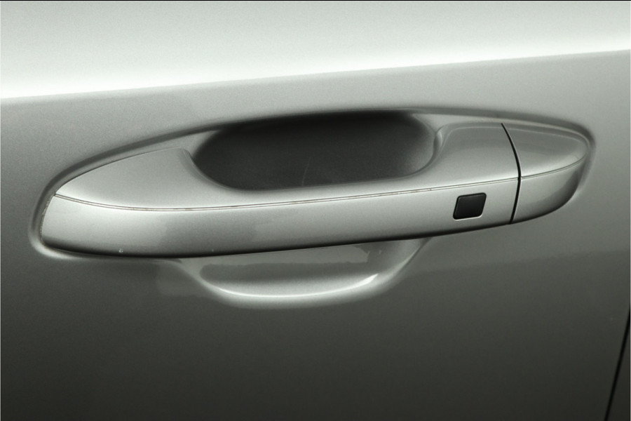 Kia Niro EV Light Edition 64.8 kWh Automaat Airco - Apple Carplay/Android Auto - Cruise Control - Navigatie - Fabrieksgarantie tot 05-2031