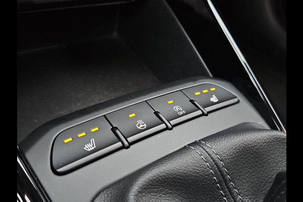 Kia Rio 1.0 TGDI ExecutiveLine | 1e Eigenaar | Weinig kilometers | Stoel- en Stuurverwarming | Lederen Bekleding | Cruise Control | Climate Control | Key-Less |