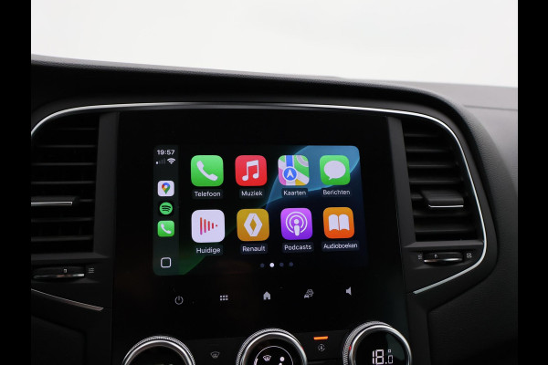 Renault MEGANE Estate 1.3 TCe 140 PK AUTOMAAT INTENS + TREKHAAK 1700 KG | SFEERVERLICHTING | 17 INCH | FULL LED | CARPLAY
