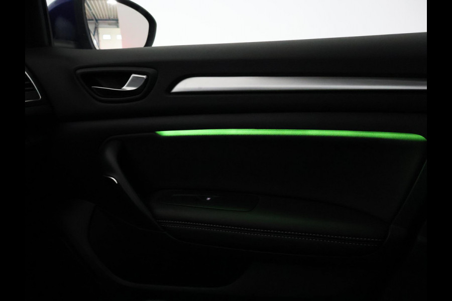 Renault MEGANE Estate 1.3 TCe 140 PK AUTOMAAT INTENS + TREKHAAK 1700 KG | SFEERVERLICHTING | 17 INCH | FULL LED | CARPLAY