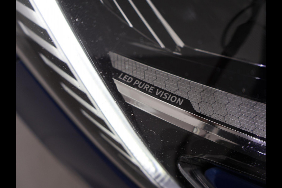 Renault MEGANE Estate 1.3 TCe 140 PK AUTOMAAT INTENS + TREKHAAK 1700 KG | SFEERVERLICHTING | 17 INCH | FULL LED | CARPLAY