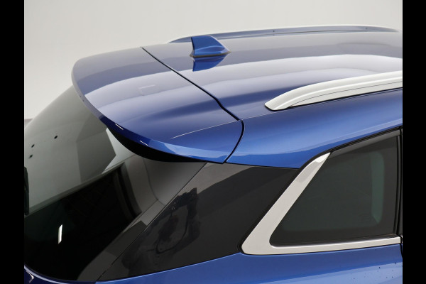 Renault MEGANE Estate 1.3 TCe 140 PK AUTOMAAT INTENS + TREKHAAK 1700 KG | SFEERVERLICHTING | 17 INCH | FULL LED | CARPLAY