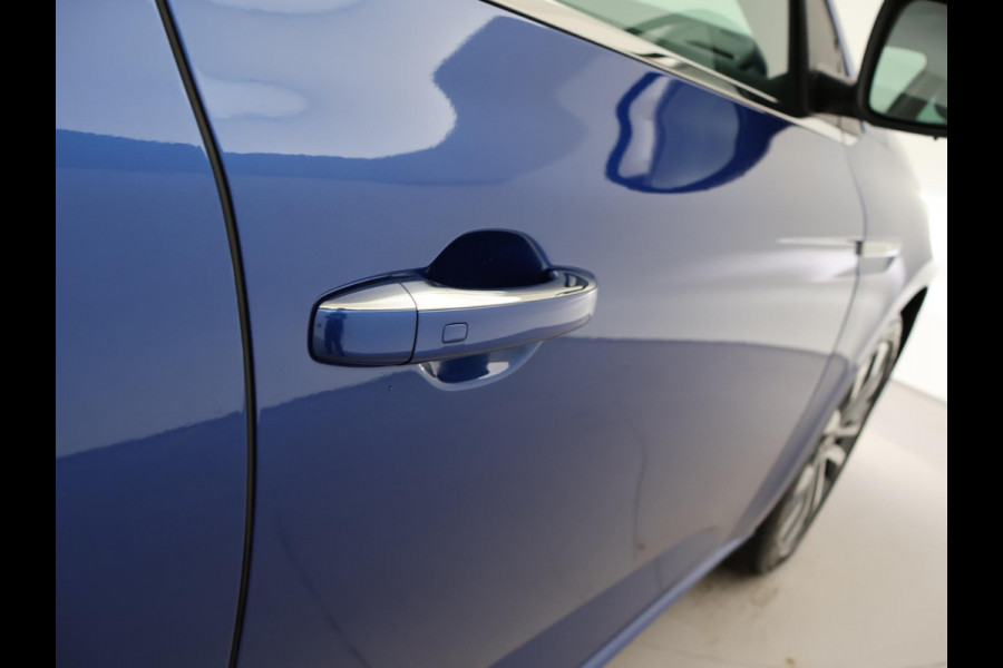 Renault MEGANE Estate 1.3 TCe 140 PK AUTOMAAT INTENS + TREKHAAK 1700 KG | SFEERVERLICHTING | 17 INCH | FULL LED | CARPLAY