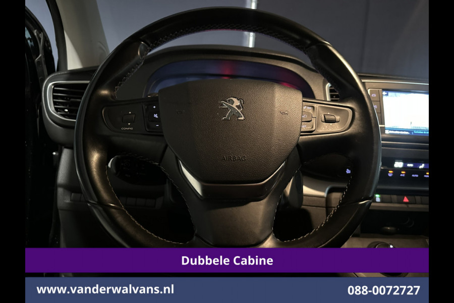 Peugeot Expert 2.0 BlueHDI 177pk Automaat L3H1 Dubbele cabine SPORT Euro6 Airco | 6-Zits | Leder | 2x Zijdeur Head up display, Navigatie, Camera, Apple Carplay, Android Auto, Xenon, LM velgen, Sidebars, Cruisecontrol, Trekhaak, Stoelverwarming, Parkeersensoren