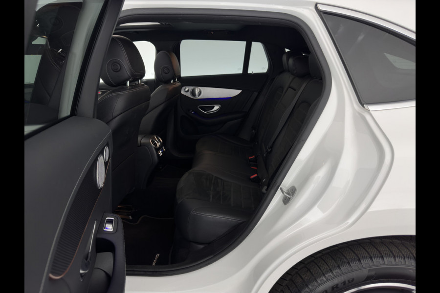 Mercedes-Benz EQC 400 4MATIC 80 kWh AMG (INCL-BTW) Aut. *PANO | BURMESTER-SURROUND | DISTRONIC | LEATHER-MICROFIBRE | FULL-LED | TOP-VIEW | WIDE-SCREEN-COCKPIT | KEYLESS | AIR-SUSPENSION | SPORT-SEATS | PRIVACY-GLASS | AMBIENT-LIGH