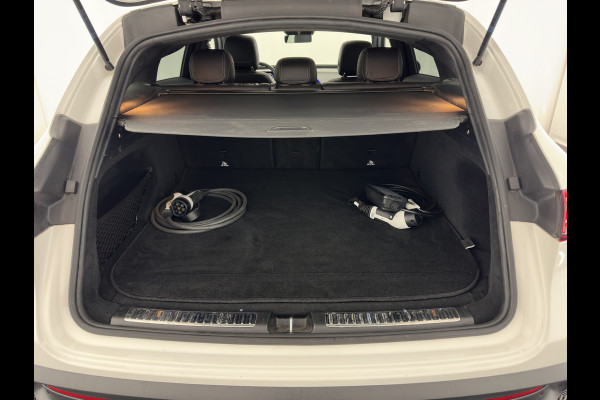 Mercedes-Benz EQC 400 4MATIC 80 kWh AMG (INCL-BTW) Aut. *PANO | BURMESTER-SURROUND | DISTRONIC | LEATHER-MICROFIBRE | FULL-LED | TOP-VIEW | WIDE-SCREEN-COCKPIT | KEYLESS | AIR-SUSPENSION | SPORT-SEATS | PRIVACY-GLASS | AMBIENT-LIGH