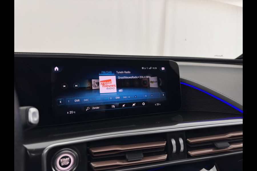 Mercedes-Benz EQC 400 4MATIC 80 kWh AMG (INCL-BTW) Aut. *PANO | BURMESTER-SURROUND | DISTRONIC | LEATHER-MICROFIBRE | FULL-LED | TOP-VIEW | WIDE-SCREEN-COCKPIT | KEYLESS | AIR-SUSPENSION | SPORT-SEATS | PRIVACY-GLASS | AMBIENT-LIGH