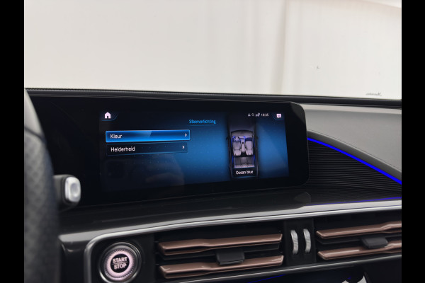 Mercedes-Benz EQC 400 4MATIC 80 kWh AMG (INCL-BTW) Aut. *PANO | BURMESTER-SURROUND | DISTRONIC | LEATHER-MICROFIBRE | FULL-LED | TOP-VIEW | WIDE-SCREEN-COCKPIT | KEYLESS | AIR-SUSPENSION | SPORT-SEATS | PRIVACY-GLASS | AMBIENT-LIGH