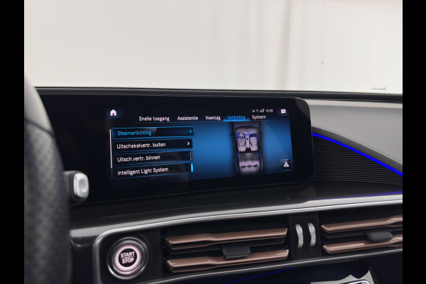 Mercedes-Benz EQC 400 4MATIC 80 kWh AMG (INCL-BTW) Aut. *PANO | BURMESTER-SURROUND | DISTRONIC | LEATHER-MICROFIBRE | FULL-LED | TOP-VIEW | WIDE-SCREEN-COCKPIT | KEYLESS | AIR-SUSPENSION | SPORT-SEATS | PRIVACY-GLASS | AMBIENT-LIGH