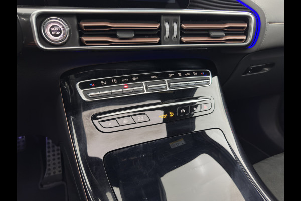 Mercedes-Benz EQC 400 4MATIC 80 kWh AMG (INCL-BTW) Aut. *PANO | BURMESTER-SURROUND | DISTRONIC | LEATHER-MICROFIBRE | FULL-LED | TOP-VIEW | WIDE-SCREEN-COCKPIT | KEYLESS | AIR-SUSPENSION | SPORT-SEATS | PRIVACY-GLASS | AMBIENT-LIGH