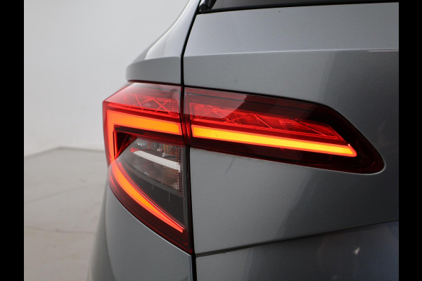 Škoda Karoq 1.5 TSI ACT 150 PK AUT. + VIRTUAL COCKPIT | ADAPTIVE CRUISE | TREKHAAK | STUURVERWARMING