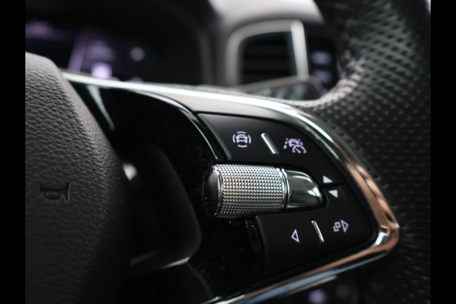 Škoda Karoq 1.5 TSI ACT 150 PK AUT. + VIRTUAL COCKPIT | ADAPTIVE CRUISE | TREKHAAK | STUURVERWARMING