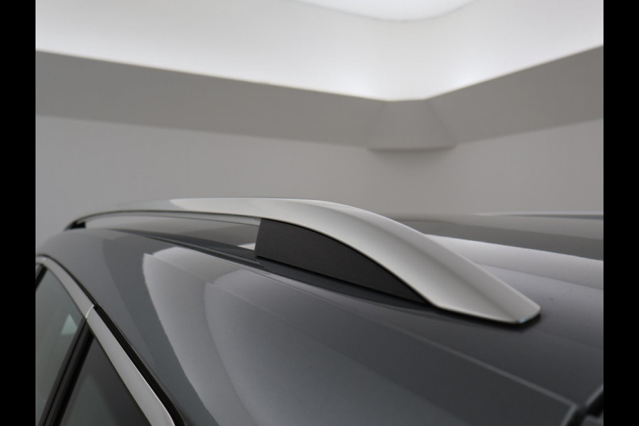 Škoda Karoq 1.5 TSI ACT 150 PK AUT. + VIRTUAL COCKPIT | ADAPTIVE CRUISE | TREKHAAK | STUURVERWARMING