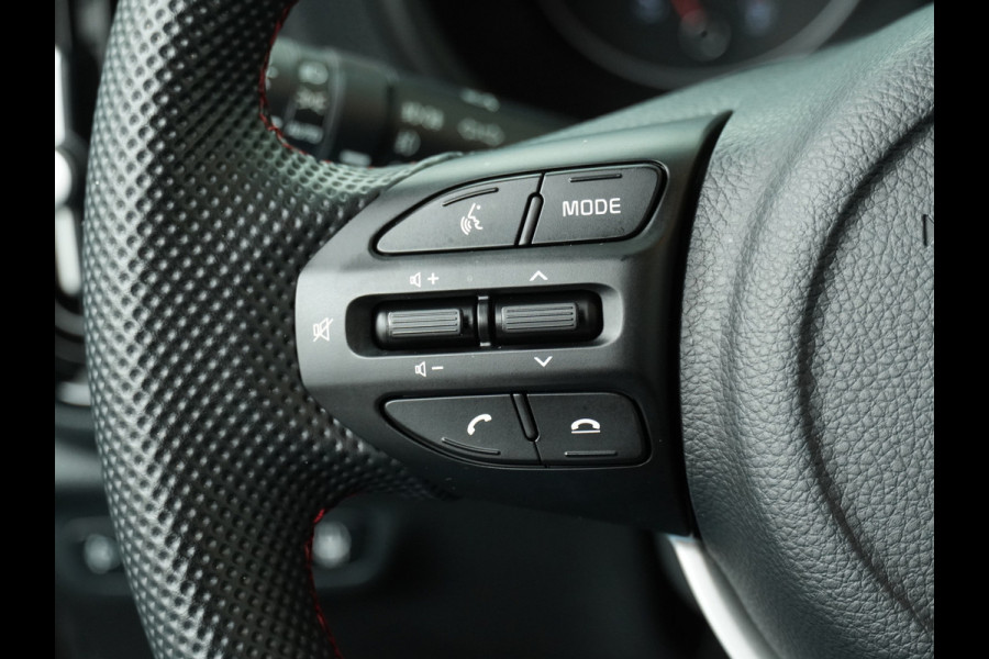 Kia Picanto 1.0 DPi GT-Line Airco - Apple Carlpay/Android Auto - Cruise Control - Climate Control - Navigatie - Achteruitrijcamera - Fabrieksgarantie tot 08-2031