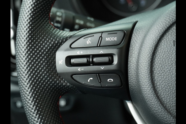 Kia Picanto 1.0 DPi GT-Line Airco - Apple Carlpay/Android Auto - Cruise Control - Climate Control - Navigatie - Achteruitrijcamera - Fabrieksgarantie tot 08-2031