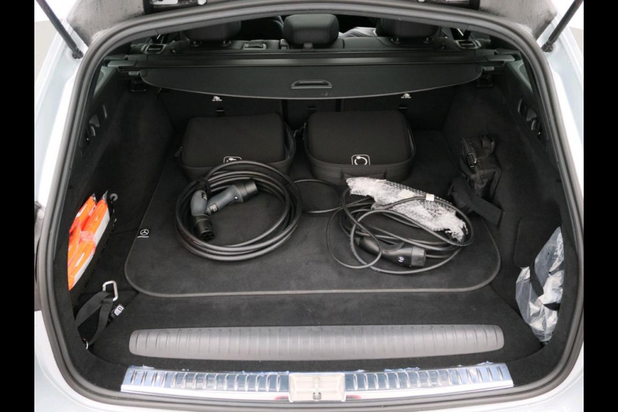Mercedes-Benz E-Klasse Estate 300 e AMG Plug-In Hybride AMG Line | Panorama Schuif-Kanteldak | Trekhaak | Memory Voor Stoelen | Burmester® | Alarm | Lederen Bekleding. Inclusief 24 maanden MB Certified garantie voor Europa.