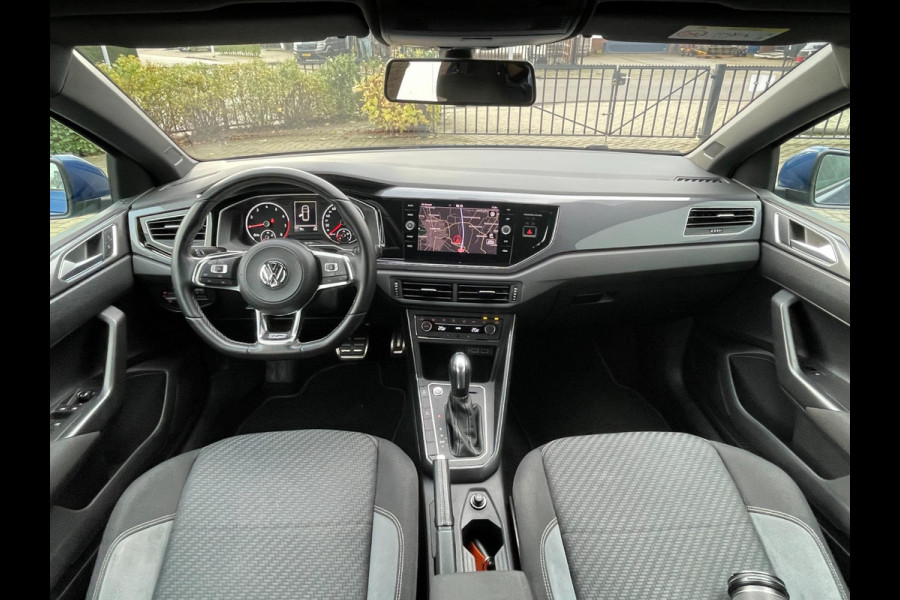 Volkswagen Polo 1.0 TSI R-line 2X / Key-less / Camera / Navigatie