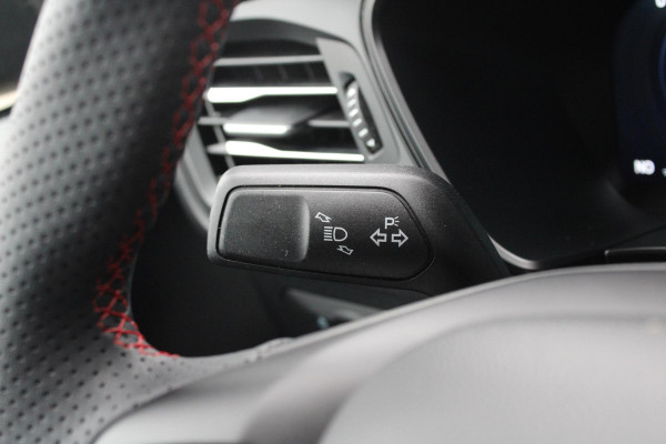 Ford Kuga 2.5 FHEV ST-Line 190pk | Full LED | Stoel + Stuurverwarming | Reservewiel | Cruise Control | Navigatie |