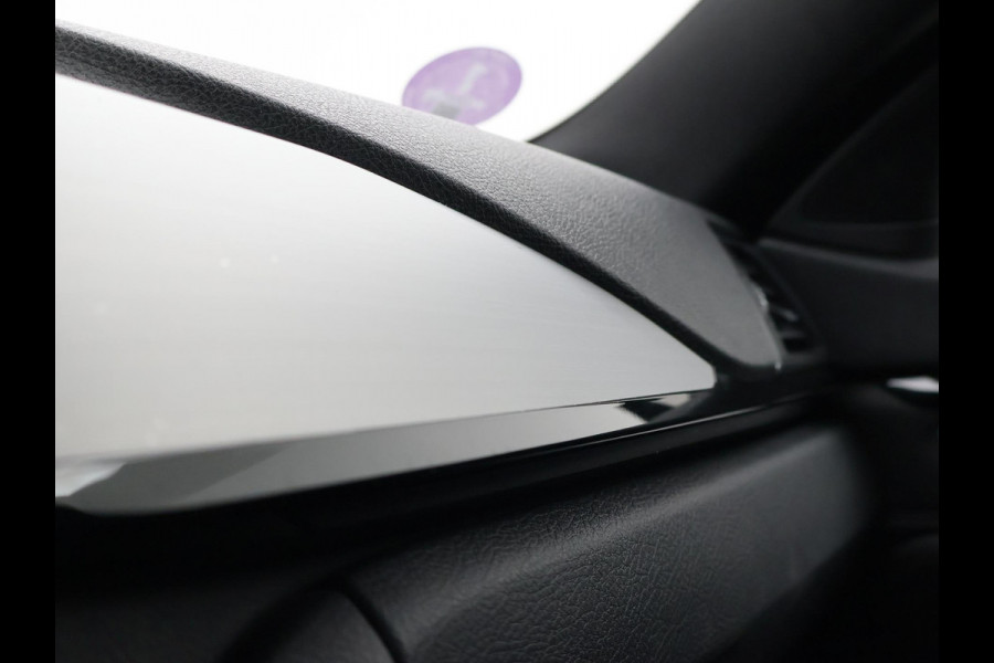 BMW 4 Serie Gran Coupé 418i M-SPORT + LEDER SPORTINTERIEUR | CAMERA | DIGITALE COCKPIT | DAB