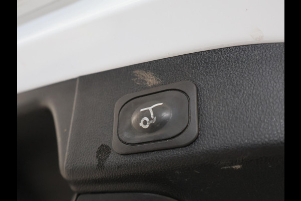 Ford FOCUS Wagon 1.0 E.B. AUTOMAAT TITANIUM X + ELEK. TREKHAAK | CAMERA | APPLE CARPLAY