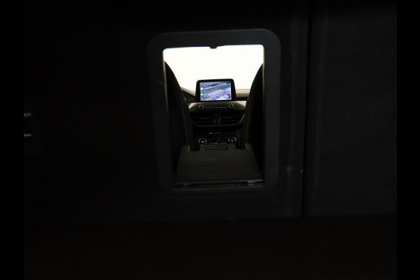 Ford FOCUS Wagon 1.0 E.B. AUTOMAAT TITANIUM X + ELEK. TREKHAAK | CAMERA | APPLE CARPLAY