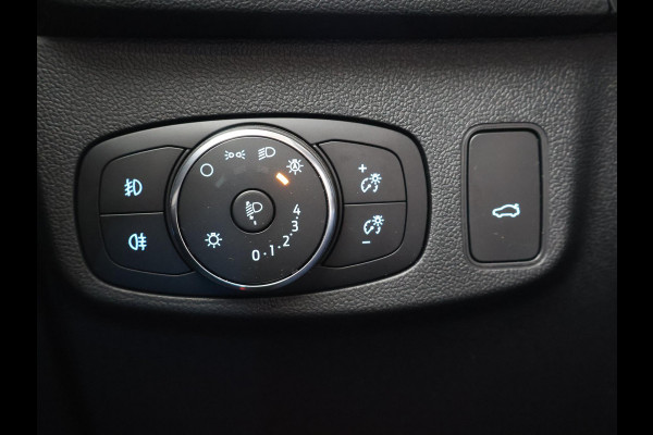 Ford FOCUS Wagon 1.0 E.B. AUTOMAAT TITANIUM X + ELEK. TREKHAAK | CAMERA | APPLE CARPLAY