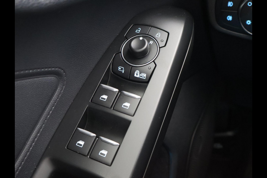 Ford FOCUS Wagon 1.0 E.B. AUTOMAAT TITANIUM X + ELEK. TREKHAAK | CAMERA | APPLE CARPLAY