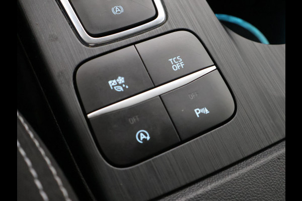 Ford FOCUS Wagon 1.0 E.B. AUTOMAAT TITANIUM X + ELEK. TREKHAAK | CAMERA | APPLE CARPLAY