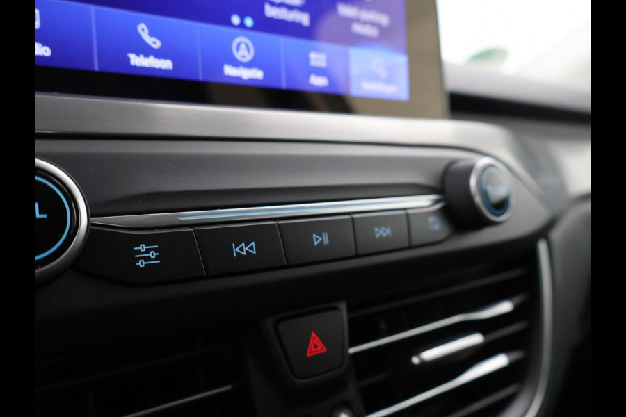 Ford FOCUS Wagon 1.0 E.B. AUTOMAAT TITANIUM X + ELEK. TREKHAAK | CAMERA | APPLE CARPLAY