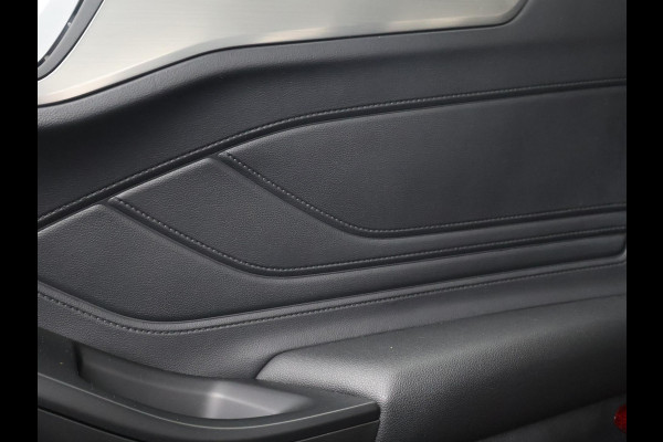 Ford FOCUS Wagon 1.0 E.B. AUTOMAAT TITANIUM X + ELEK. TREKHAAK | CAMERA | APPLE CARPLAY