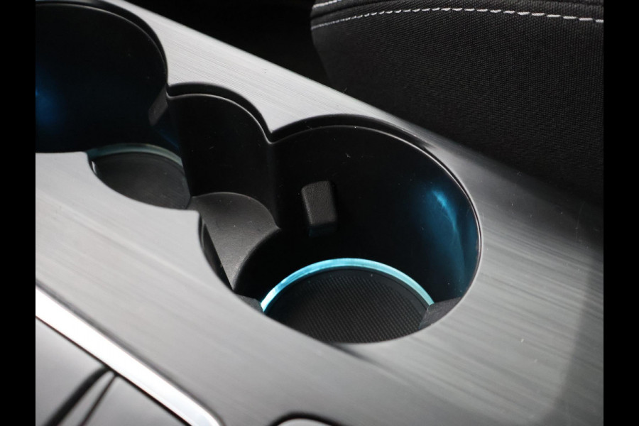 Ford FOCUS Wagon 1.0 E.B. AUTOMAAT TITANIUM X + ELEK. TREKHAAK | CAMERA | APPLE CARPLAY