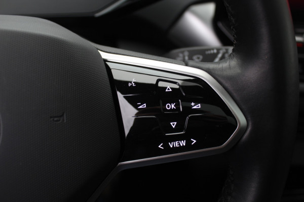 Volkswagen ID.4 Max 77 kWh / Full option! / Panoramadak / Camera / Head-up / Keyless / 20'' / ACC / Dodehoek / Elektr. stoelen / Massage / Navigatie / Stuurverwarming