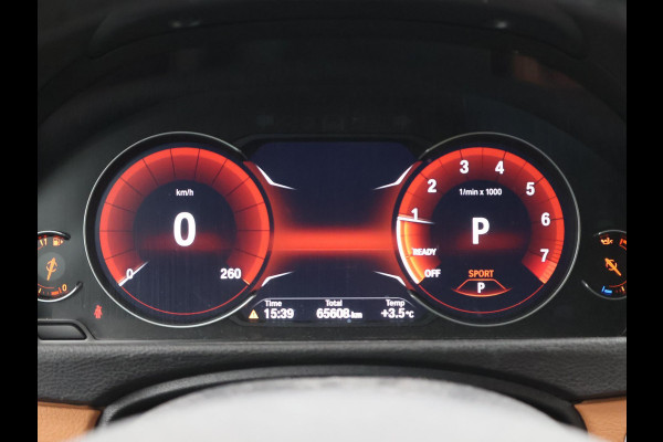 BMW 3 Serie Touring 318i AUT. LUXURY EDITION + LEDER | STOELVERW. | NAVIGATIE