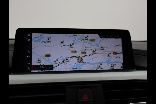 BMW 3 Serie Touring 318i AUT. LUXURY EDITION + LEDER | STOELVERW. | NAVIGATIE