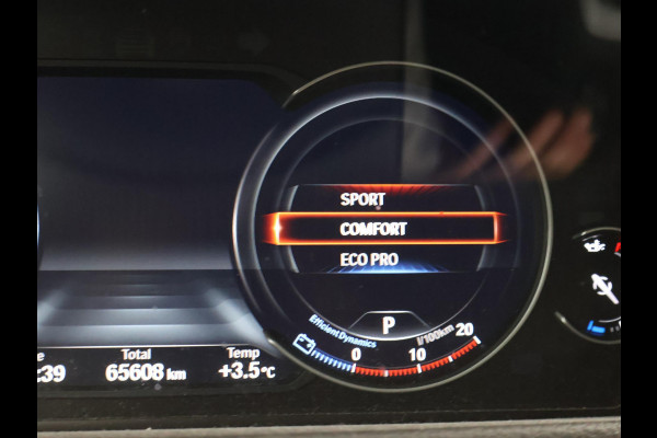 BMW 3 Serie Touring 318i AUT. LUXURY EDITION + LEDER | STOELVERW. | NAVIGATIE