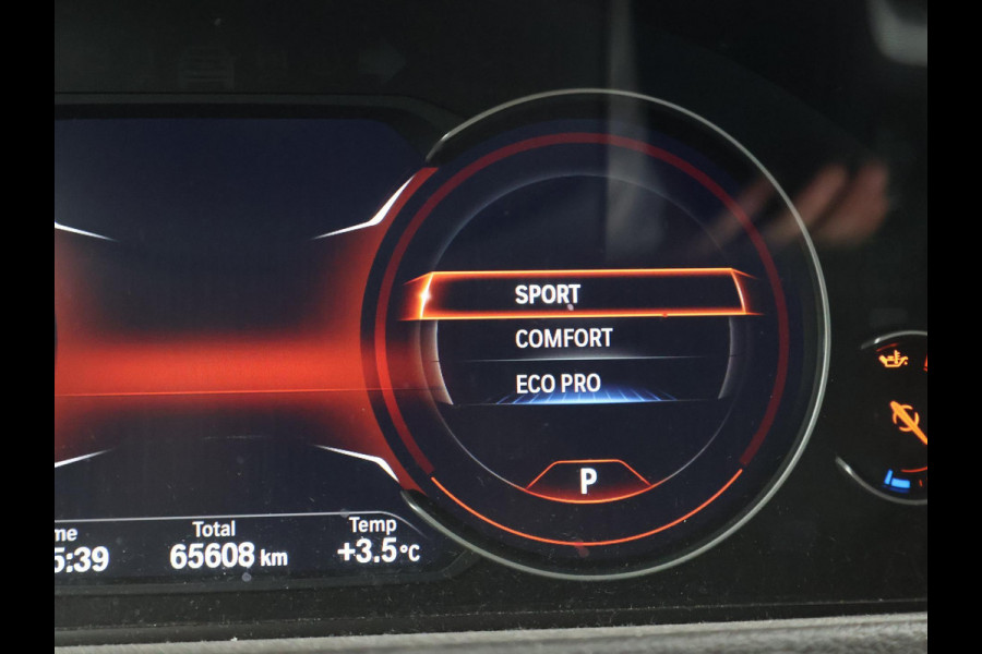 BMW 3 Serie Touring 318i AUT. LUXURY EDITION + LEDER | STOELVERW. | NAVIGATIE