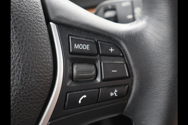 BMW 3 Serie Touring 318i AUT. LUXURY EDITION + LEDER | STOELVERW. | NAVIGATIE