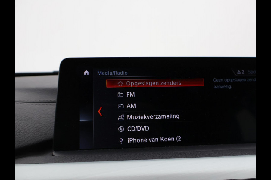 BMW 3 Serie Touring 318i AUT. LUXURY EDITION + LEDER | STOELVERW. | NAVIGATIE