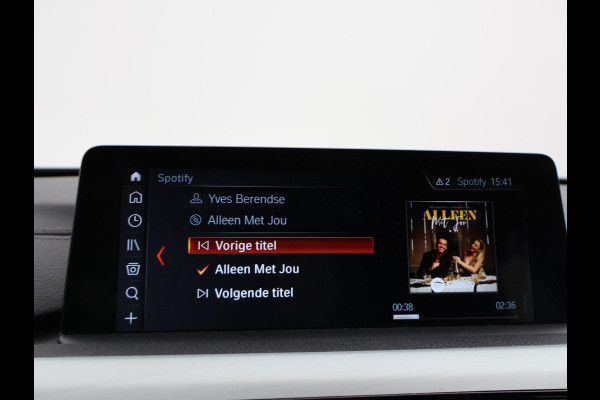 BMW 3 Serie Touring 318i AUT. LUXURY EDITION + LEDER | STOELVERW. | NAVIGATIE