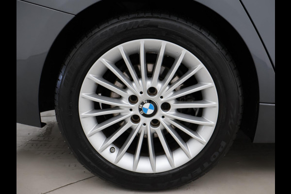 BMW 3 Serie Touring 318i AUT. LUXURY EDITION + LEDER | STOELVERW. | NAVIGATIE