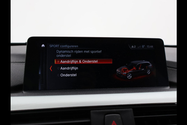 BMW 3 Serie Touring 318i AUT. LUXURY EDITION + LEDER | STOELVERW. | NAVIGATIE