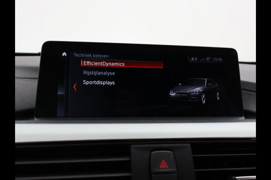 BMW 3 Serie Touring 318i AUT. LUXURY EDITION + LEDER | STOELVERW. | NAVIGATIE