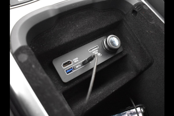 Land Rover Range Rover Sport 3.0 TDV6 HSE DYNAMIC FACELIFT MODEL + PANORAMA / 21 INCH / APPLE CARPLAY