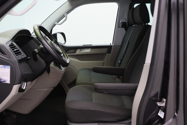 Volkswagen Transporter 2.0 TDI DSG L2H1 DC Highline 2x Schuifdeur, ACC, Apple Carplay, Bluetooth, LED, PDC, Trekhaak, 19''