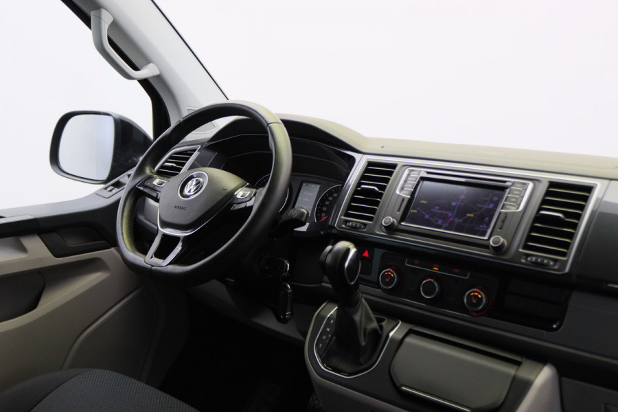 Volkswagen Transporter 2.0 TDI DSG L2H1 DC Highline 2x Schuifdeur, ACC, Apple Carplay, Bluetooth, LED, PDC, Trekhaak, 19''