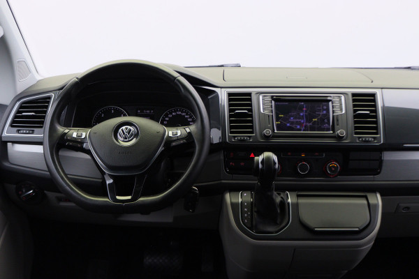 Volkswagen Transporter 2.0 TDI DSG L2H1 DC Highline 2x Schuifdeur, ACC, Apple Carplay, Bluetooth, LED, PDC, Trekhaak, 19''