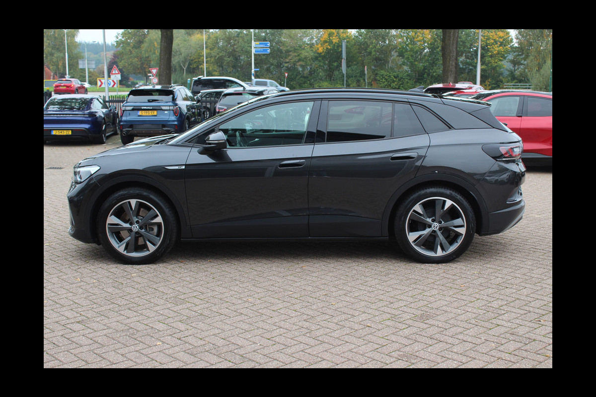 Volkswagen ID.4 First 77 kWh / SoH 92.8% / Camera / Apple CarPlay / DAB / 20'' / LED / Alcantara / Stoelverwarming / ACC