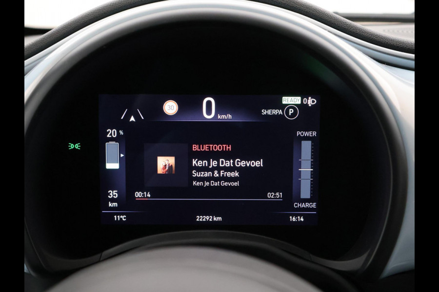 Fiat 500C 42 kWh Aut. *CELESTIAL BLUE* + STOELVERW. | CAMERA | 17 INCH | APPLE CARPLAY