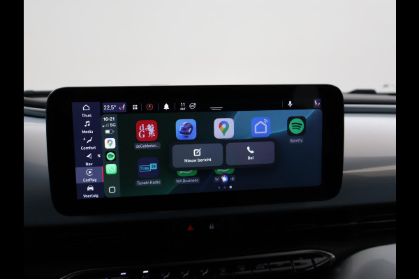 Fiat 500C 42 kWh Aut. *CELESTIAL BLUE* + STOELVERW. | CAMERA | 17 INCH | APPLE CARPLAY